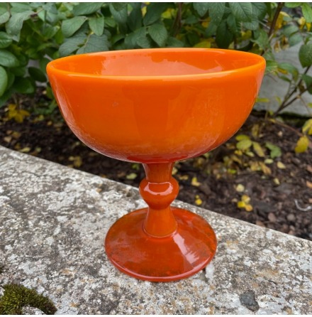 GLASKÅL PÅ FOT ERIK HÖGLUND GLASKÅL PÅ FOT ERIK HÖGLUND